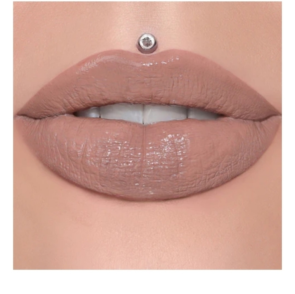 Jeffree Star Supreme Gloss Celebrity Skin Color.